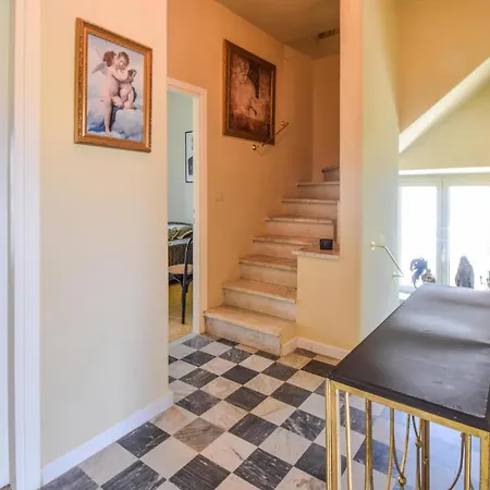 Stunning In With Kitchen Tatil Evi *