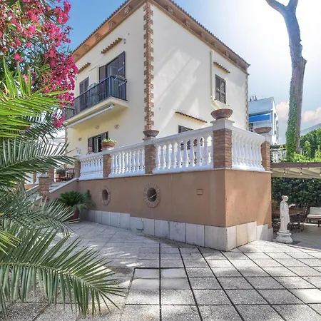 Stunning In With Kitchen *